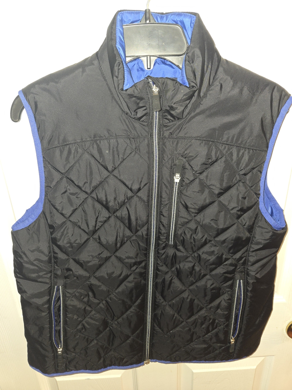 Land's End Women's M Quilted Black & Blue Puffer Vest - Lightweight Zip Front